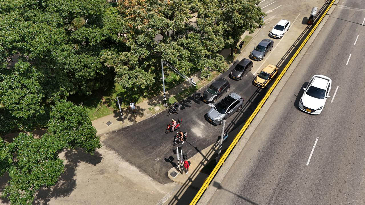 Imagen panorámica de arreglos en la vía