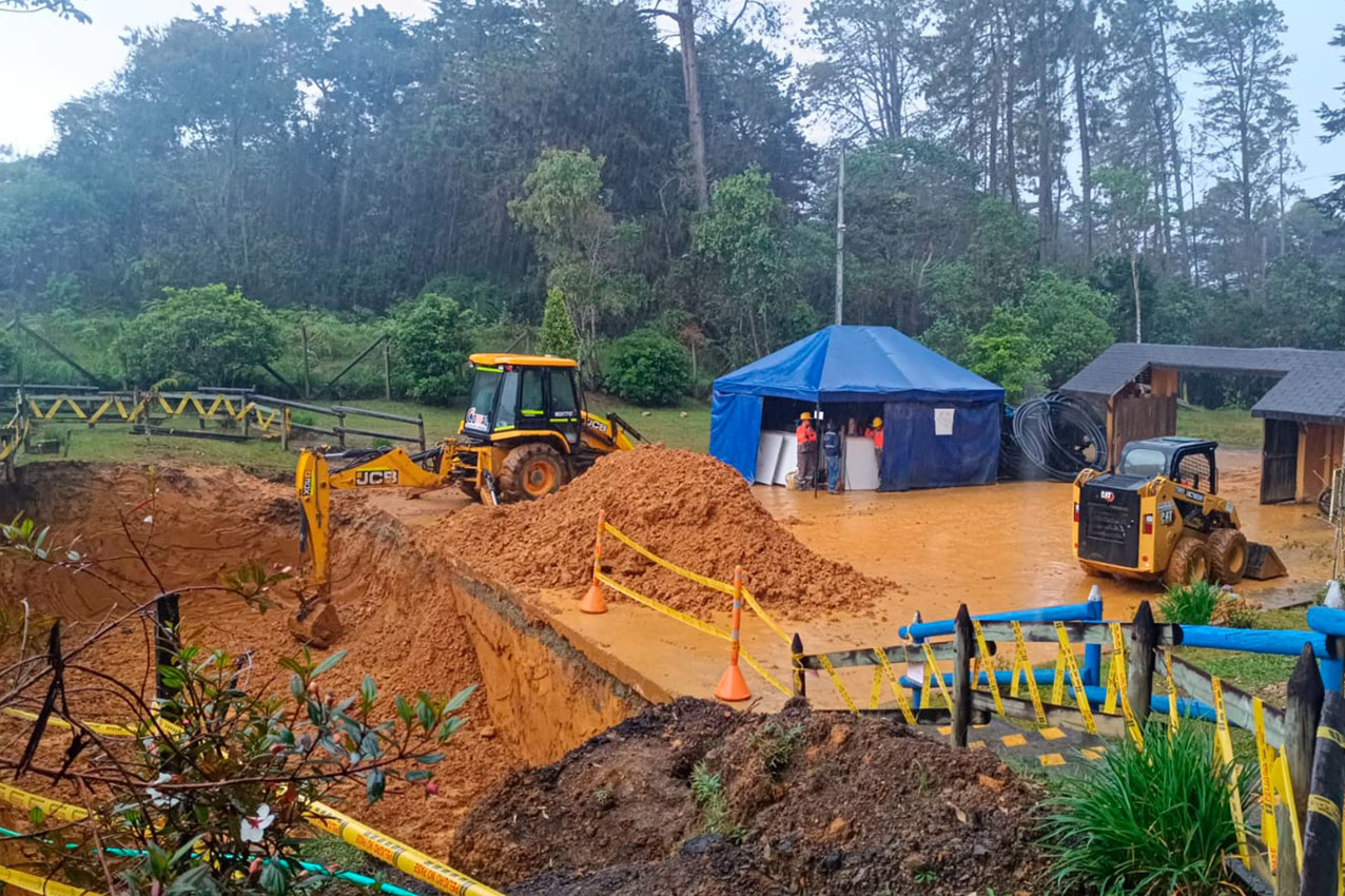 Imagen vereda en Barro Blanco, Santa Elena, tendrá agua potable (1)