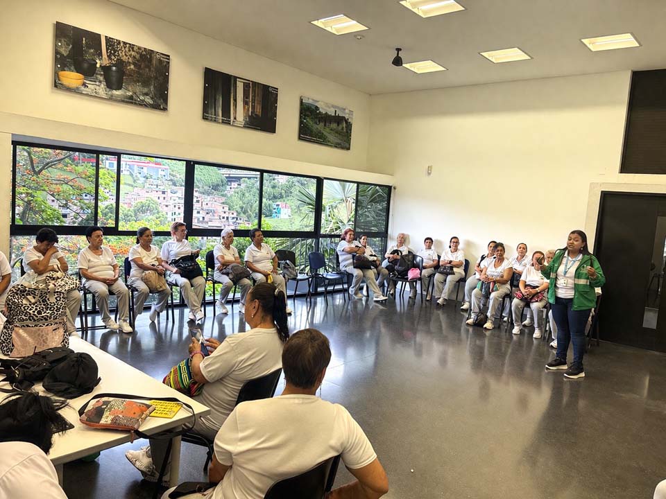 Imagen socialización catastral para actualizar la información de predios en Medellín (1)