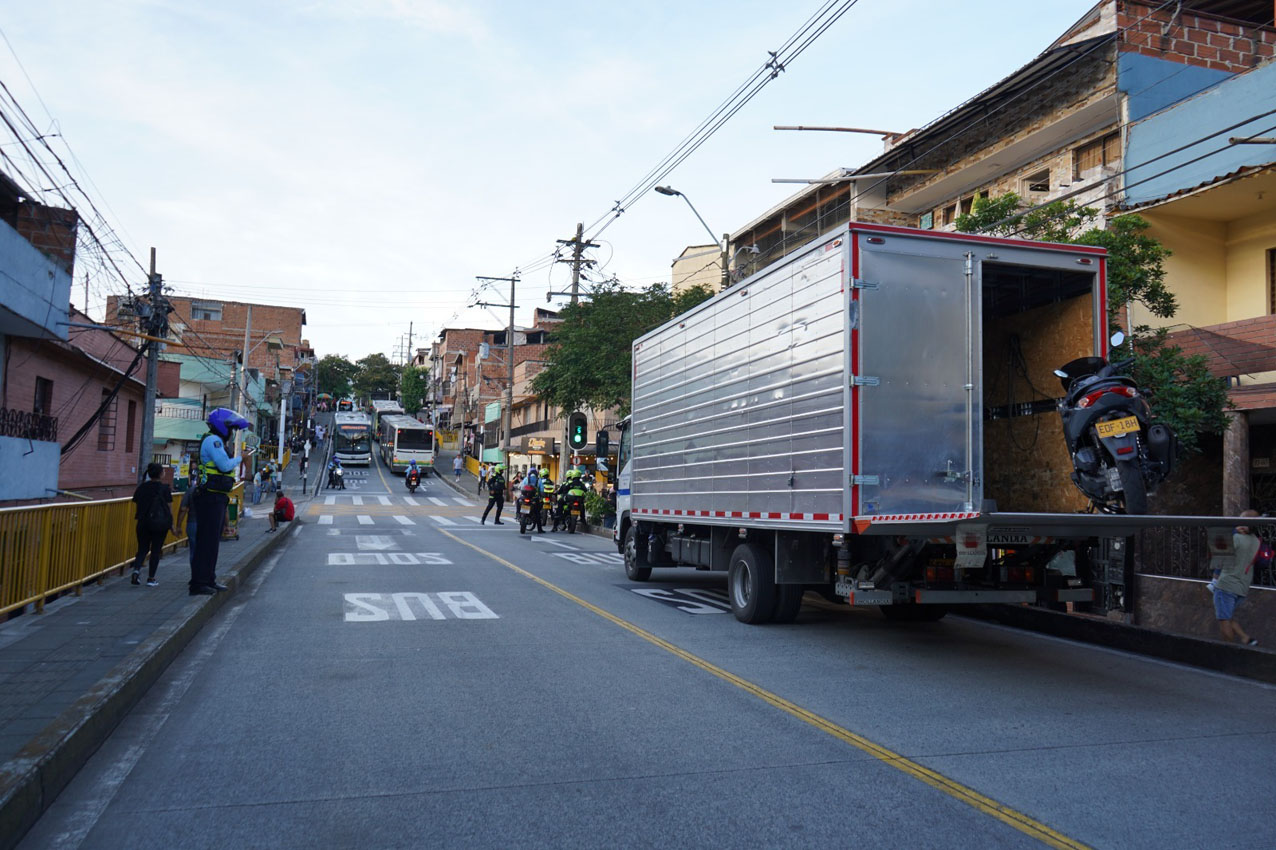 Imagen Agentes de tránsito, movilidad (2)