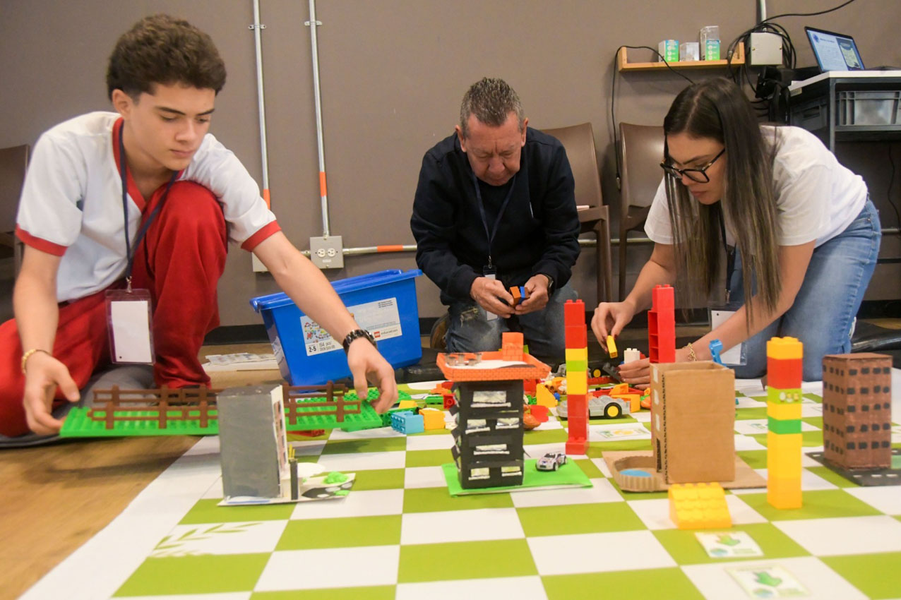 Imagen Docentes de Medellín acceden a apoyo del Distrito para realizar estudios de posgrado (1)