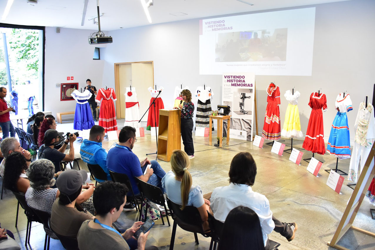 Imagen El Museo Casa de la Memoria de Medellín exhibe las creaciones textiles de mujeres víctimas del conflicto armado (4)