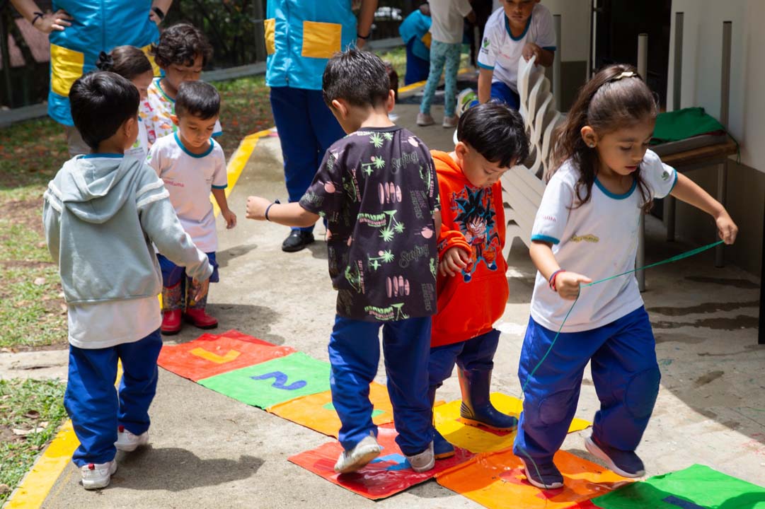 Imagen Niñas y niños de Medellín ponen a volar su imaginación para soñarse el Festival Buen Comienzo 2026 (1)
