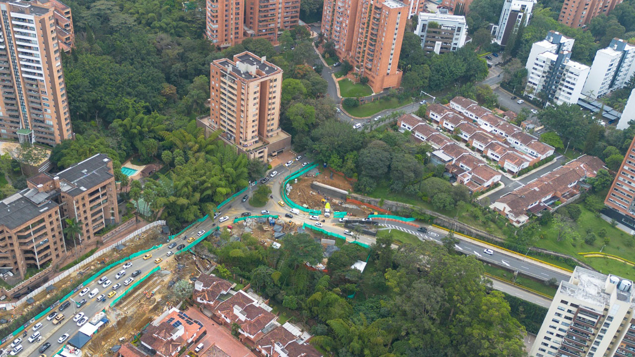 Imagen cierre total de la carrera 35 en El Poblado (2)