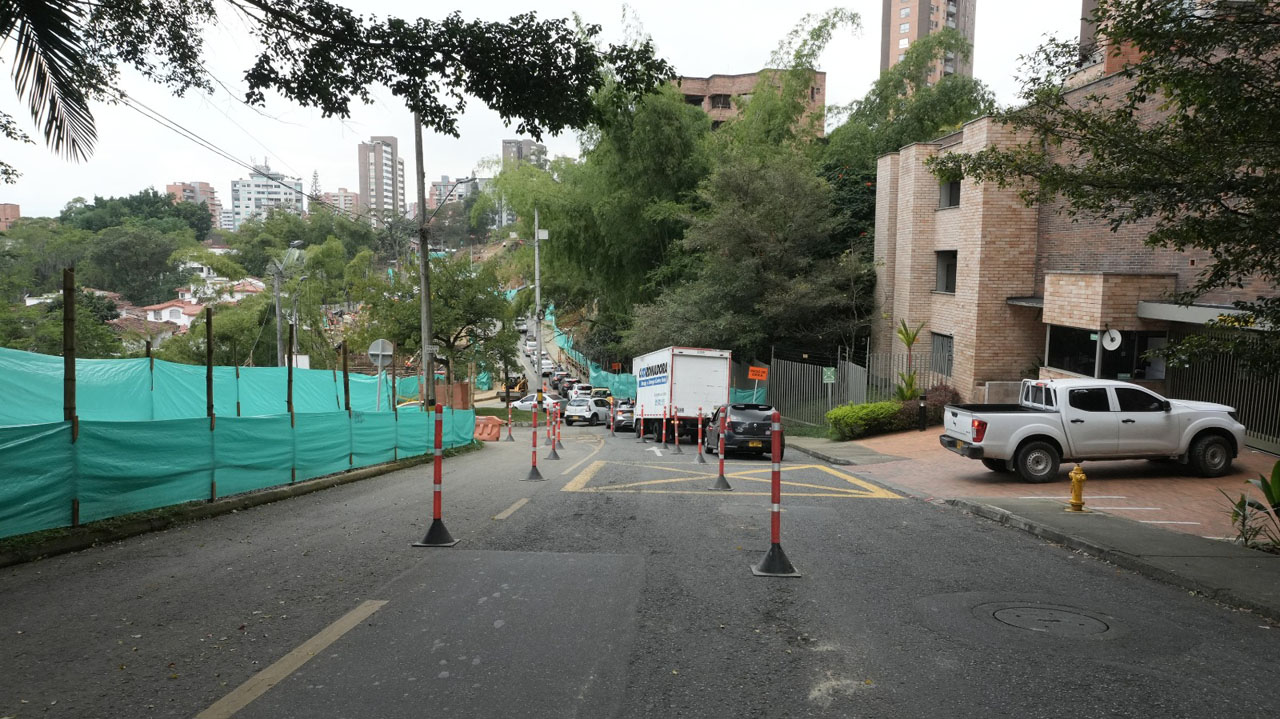 Imagen cierre total de la carrera 35 en El Poblado (5)