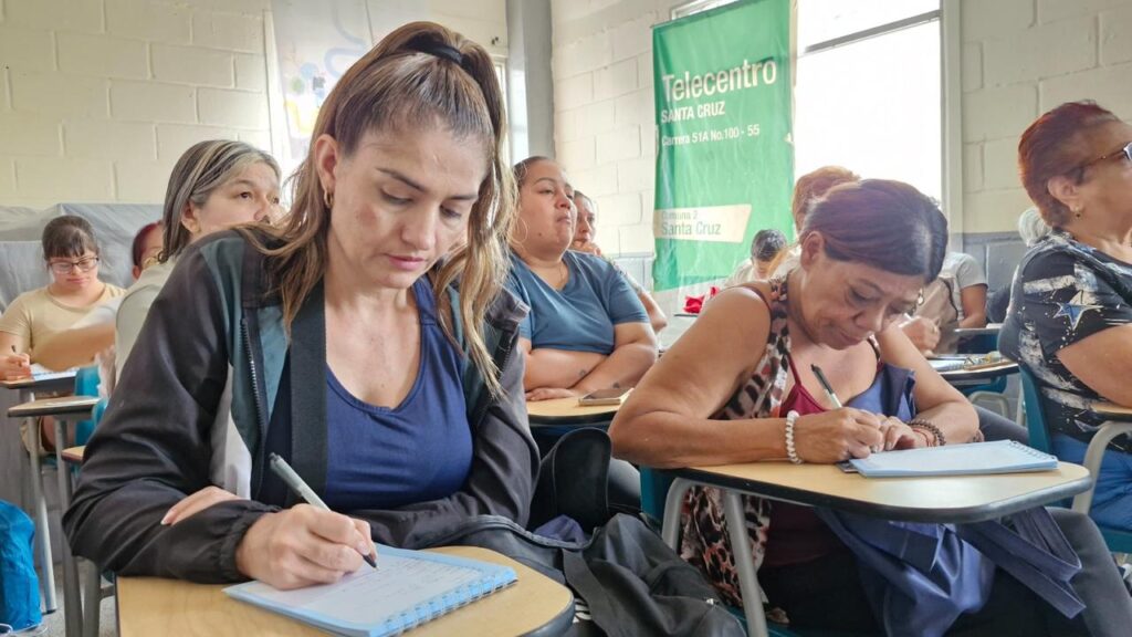 Imagen cuidadores de personas con discapacidad fueron certificados (1)