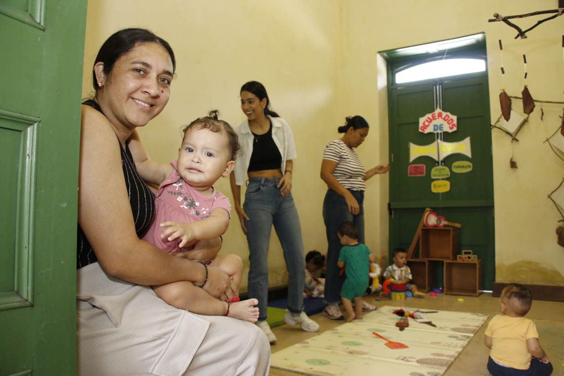 Imagen de madres y menores