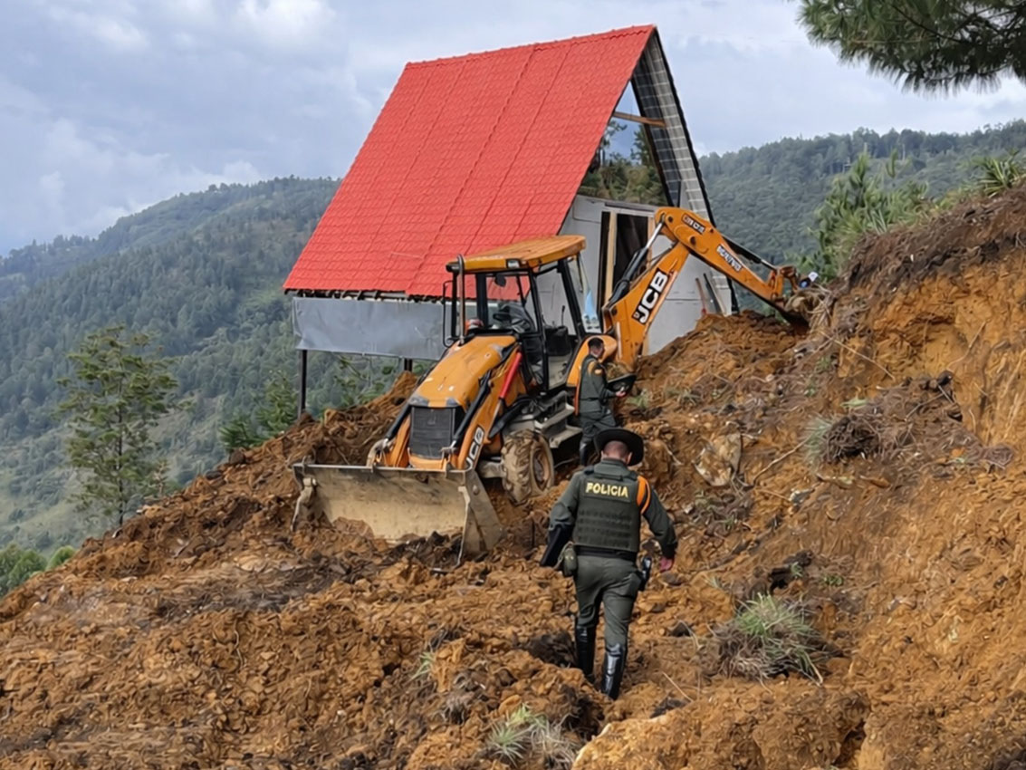 Imagen glamping ilegal en Santa Elena (3)