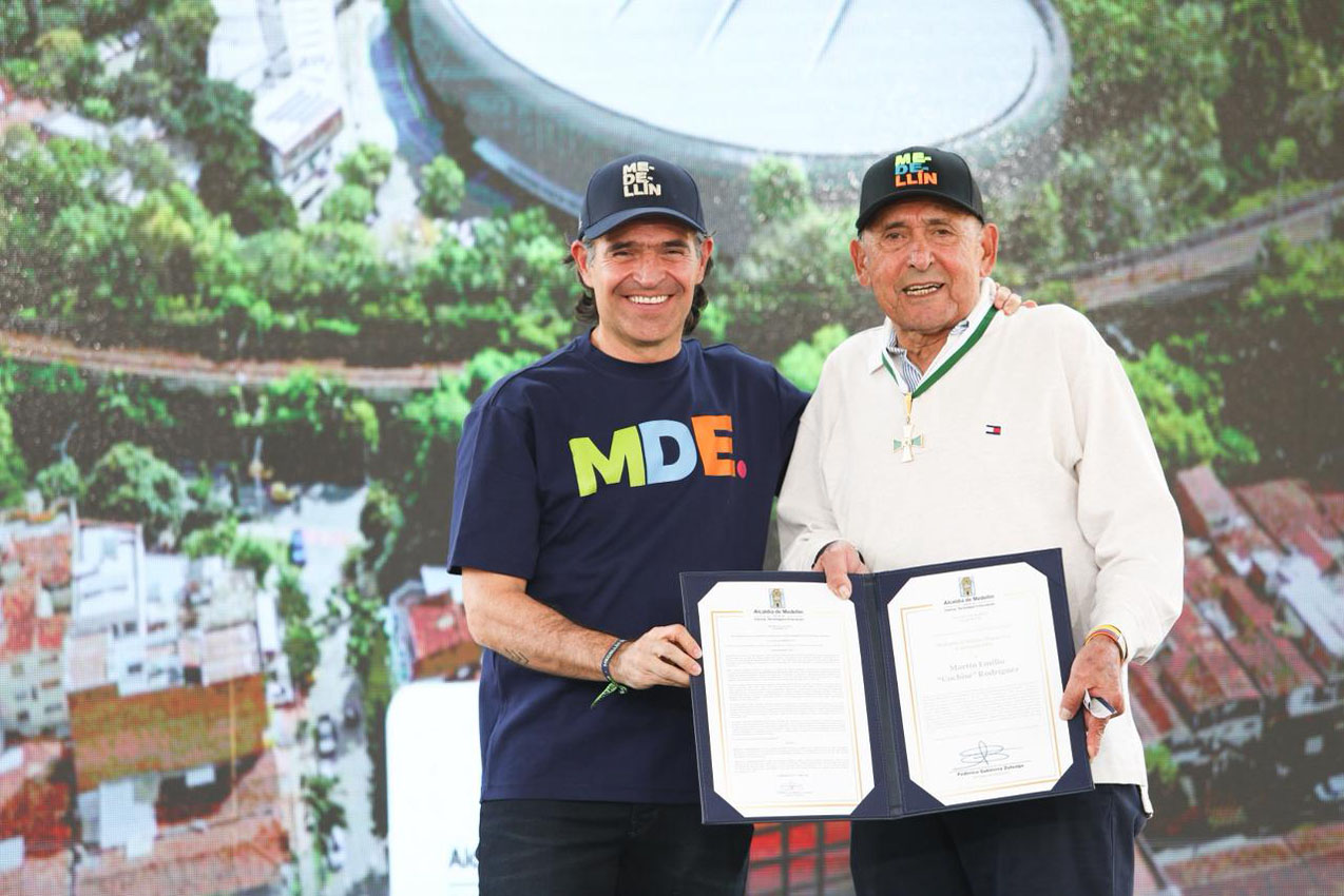 Imagen homenaje a Martín Emilio Cochise Rodríguez y anunció obras de renovación en el velódromo (4)