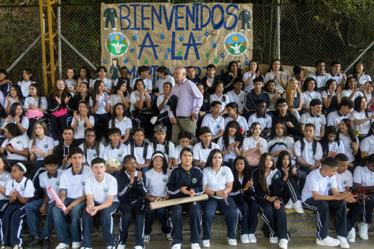 Imagen obras de mejoramiento I. E. Marina Orth de Medellín (1)