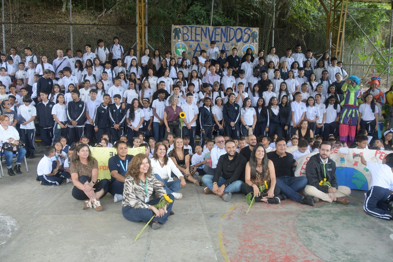 Imagen obras de mejoramiento I. E. Marina Orth de Medellín (4)