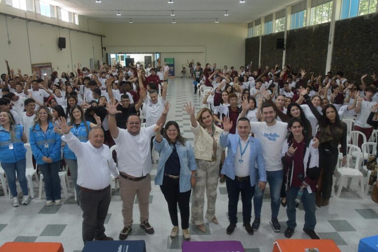 Estudiantes fueron escogidos como líderes en sus colegio