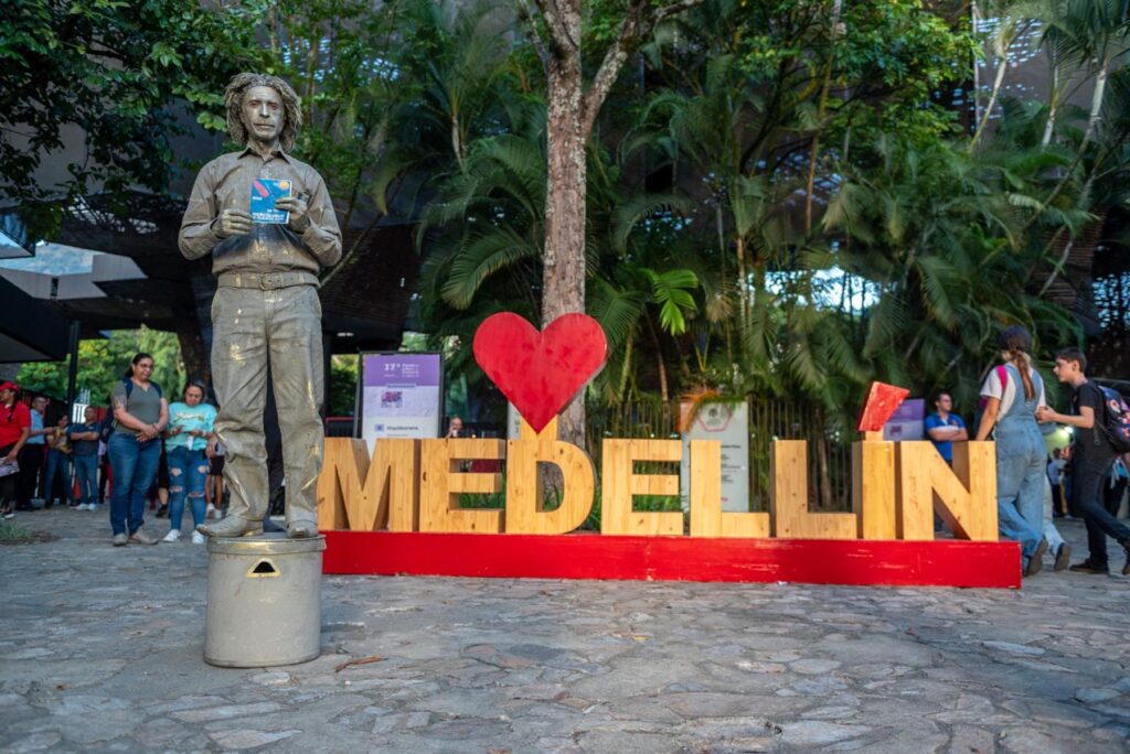 Fiesta del Libro y la Cultura