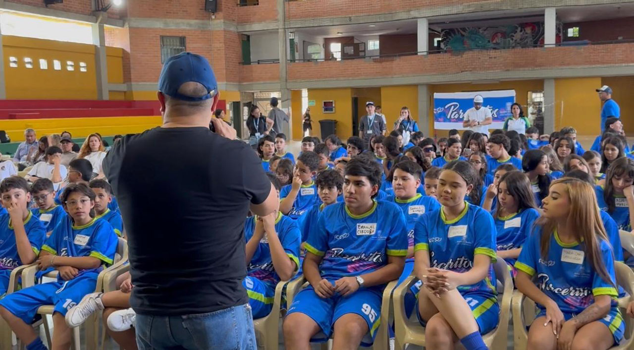 Imagen Autoridades adelantan acciones en entornos escolares para prevenir la violencia juvenil (2)
