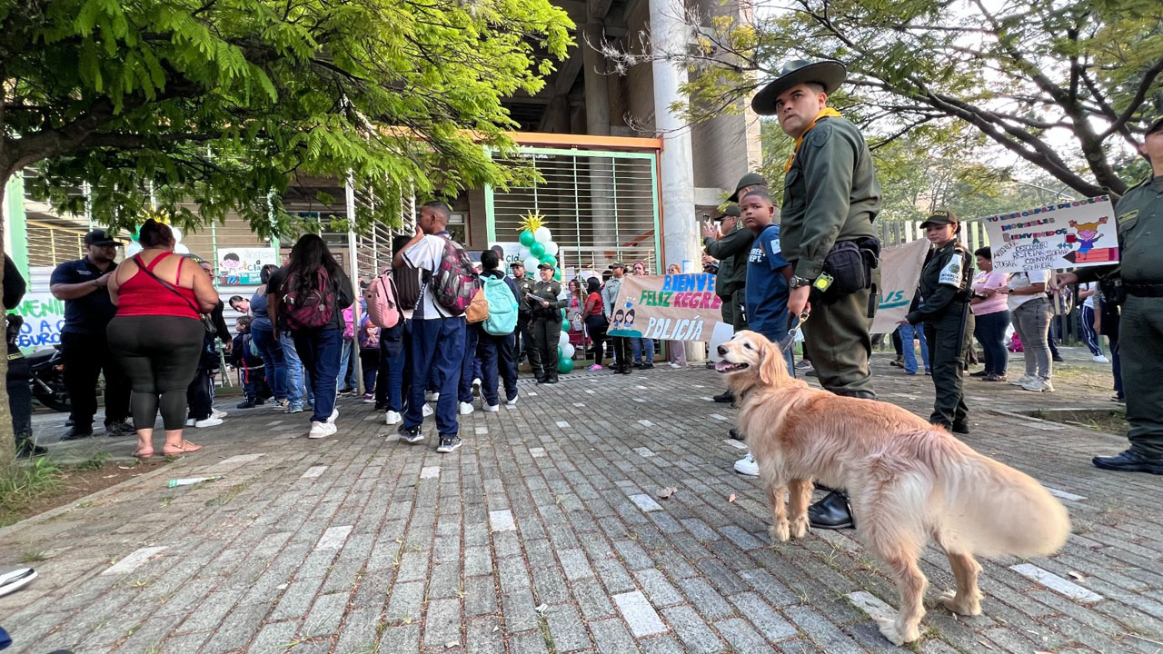 Imagen Autoridades adelantan acciones en entornos escolares para prevenir la violencia juvenil (3)