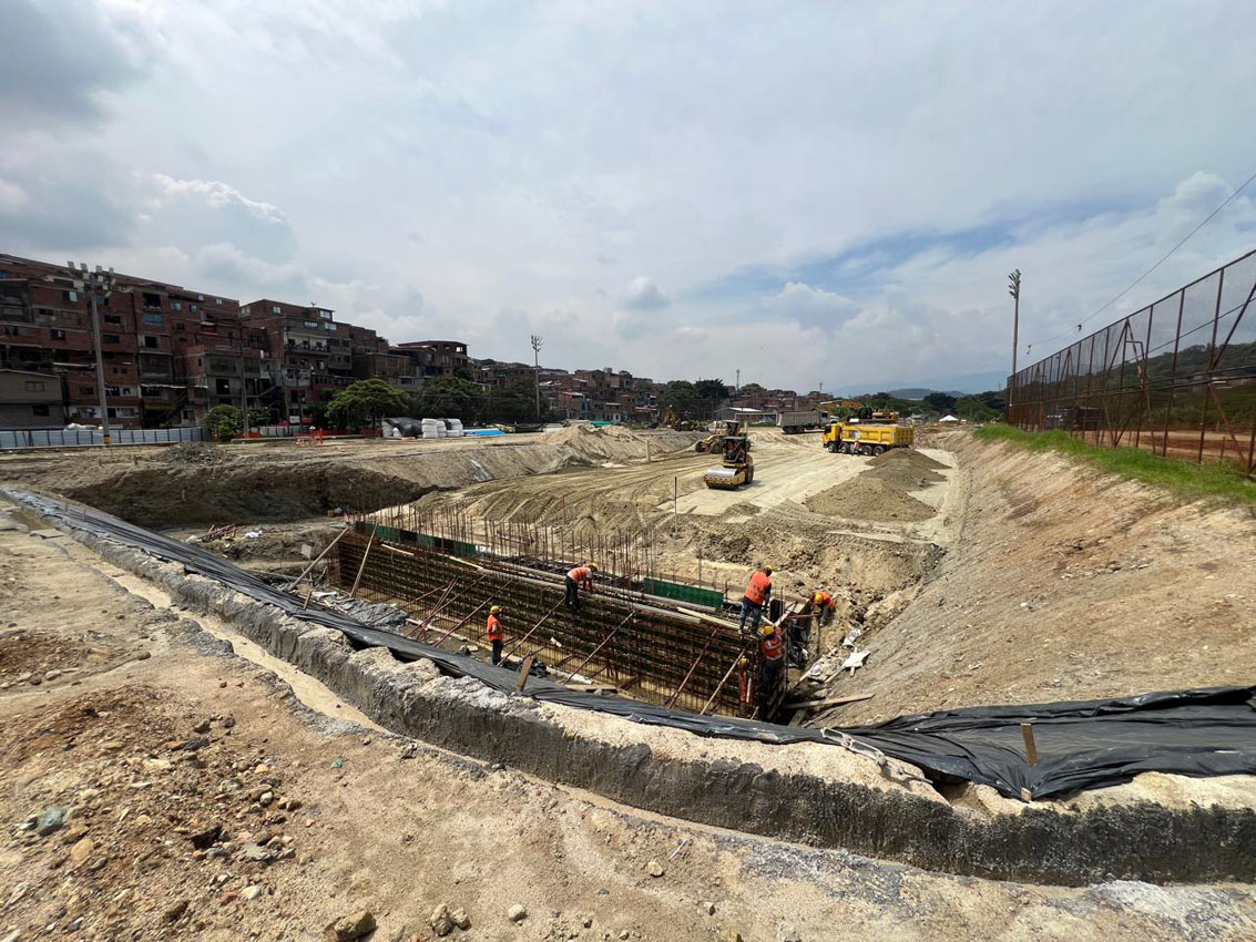 Imagen En Medellín se construye el Sistema Urbano de Drenaje Sostenible más grande del país (2)