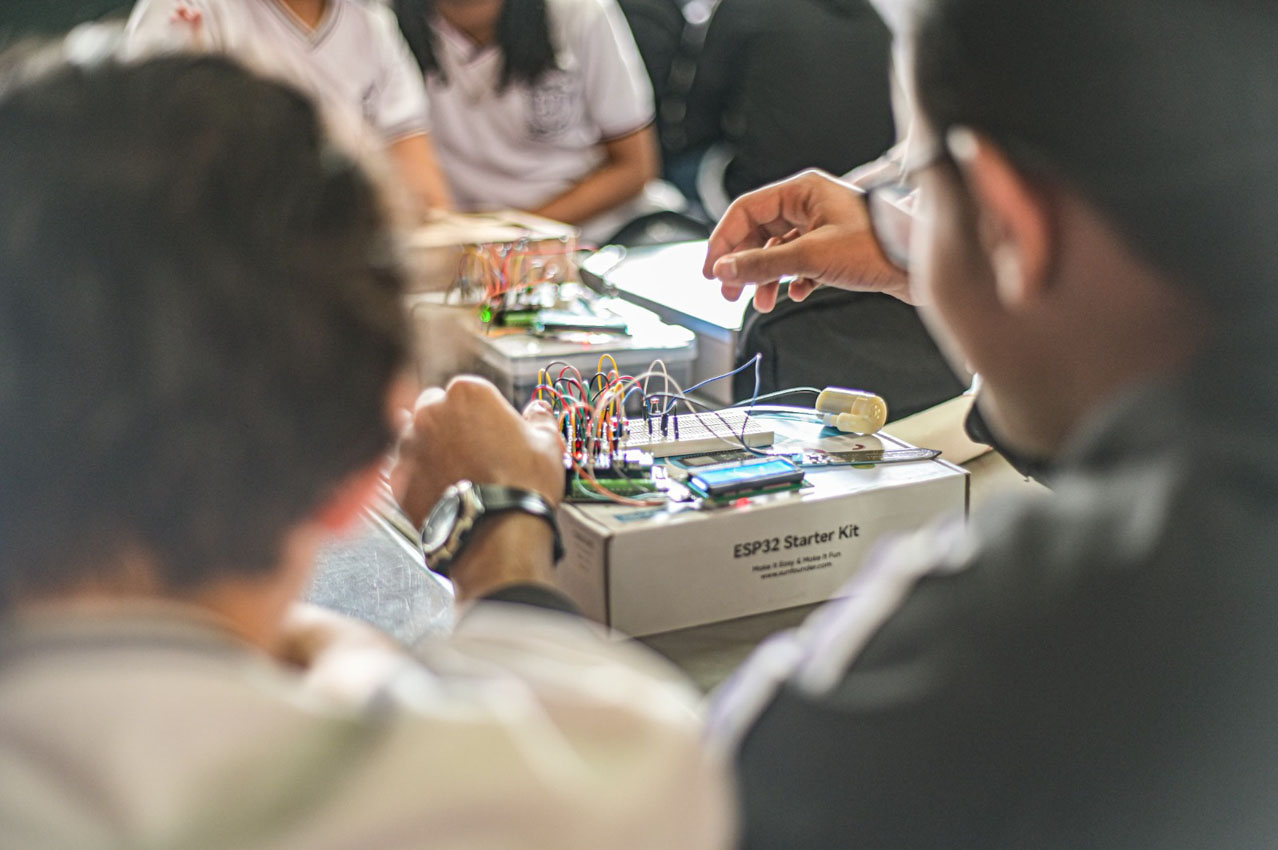 Imagen colegios resuelven retos de ciudad con ciencia, tecnología e innovación (2)