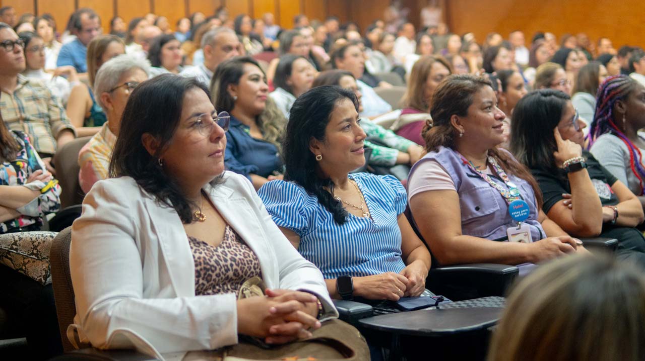 Imagen convocatoria para reconocer experiencias que promueven la salud en Medellín (1)