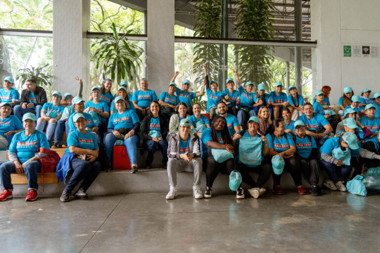 Imagen de grupo de voluntarios