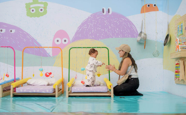 Imagen de mamá con su bebé