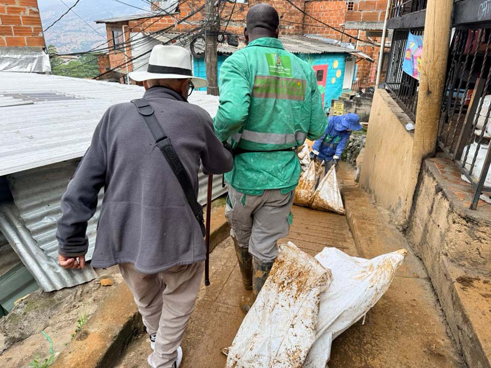 Imagen emergencia por lluvias en Manrique (1)