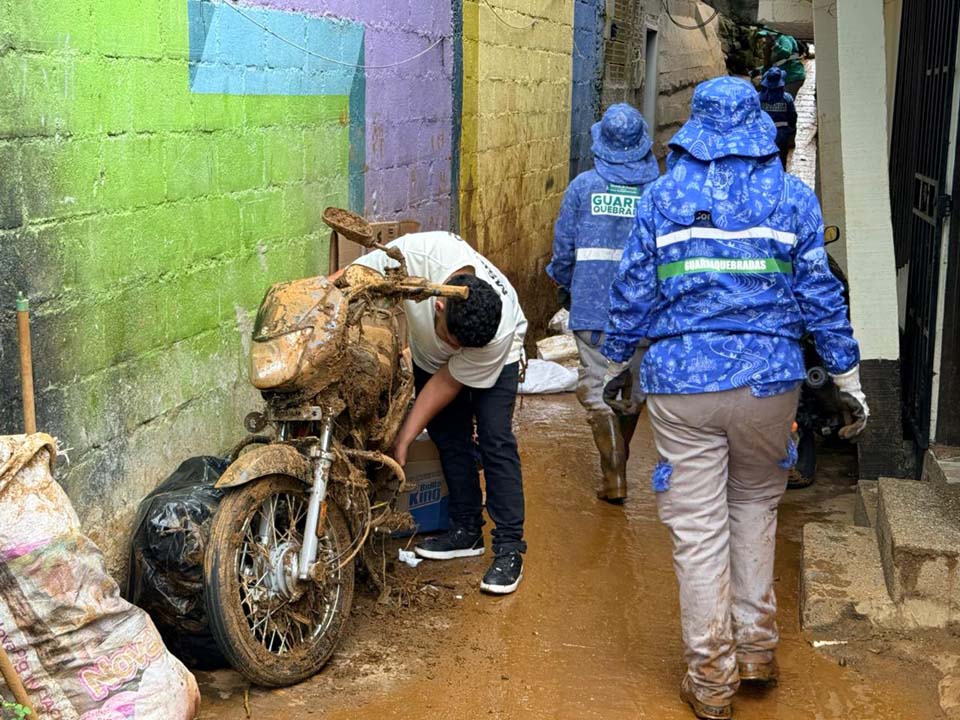 Imagen emergencia por lluvias en Manrique (1)