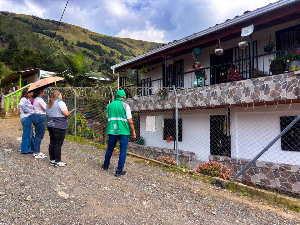 Imagen temporada de lluvias, Distrito lleva mensaje de prevención a los territorios más vulnerables (1)