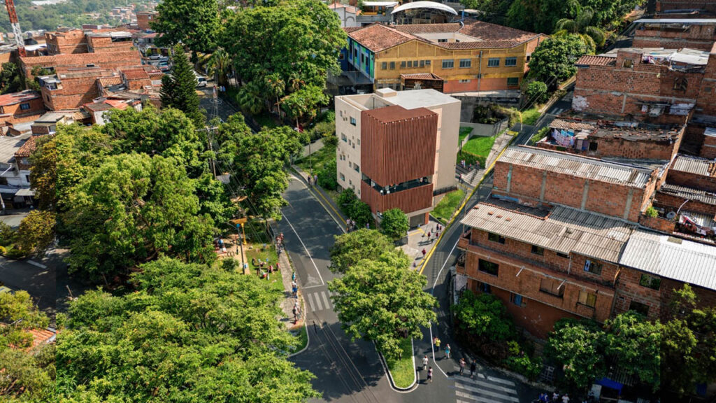 Render panorámico de la Comisaría de Familia de Moscú