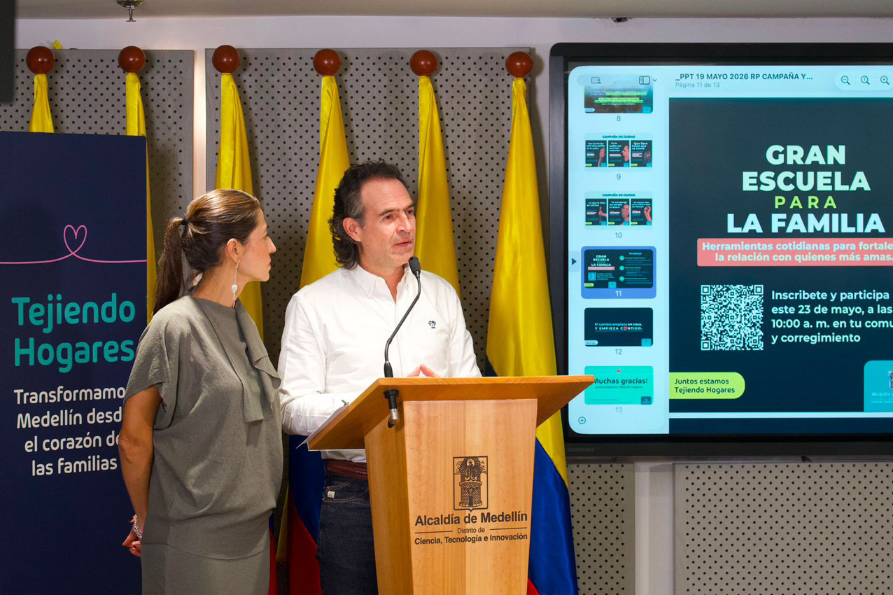Imagen Alcalde de Medellín Federico Gutiérrezs y primera dama Margarita Gómez(1)