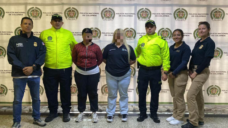 Imagen de grupo de personas capturadas
