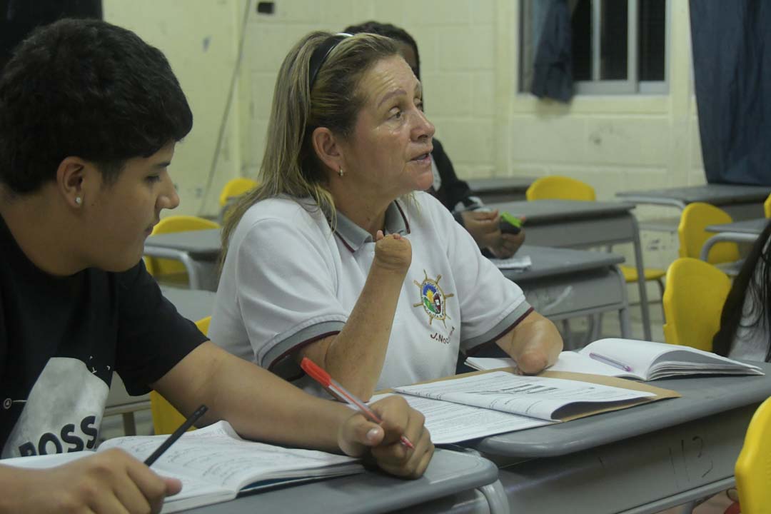 Imagen Adriana, una estudiante de 60 años en Medellín, que volvió al colegio foto 8.jpg