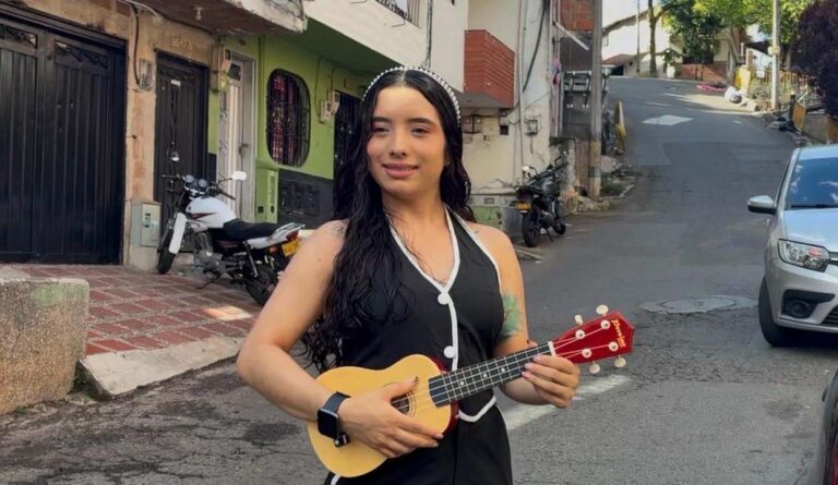 Imagen Manuela y su aprendizaje musical pppal 1