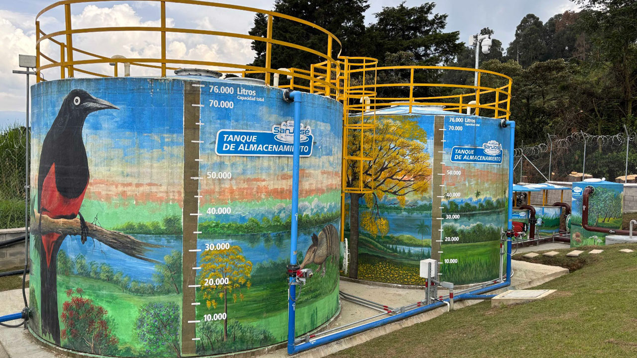 Imagen Medellín recibe reconocimiento internacional por acceso al agua potable (3)
