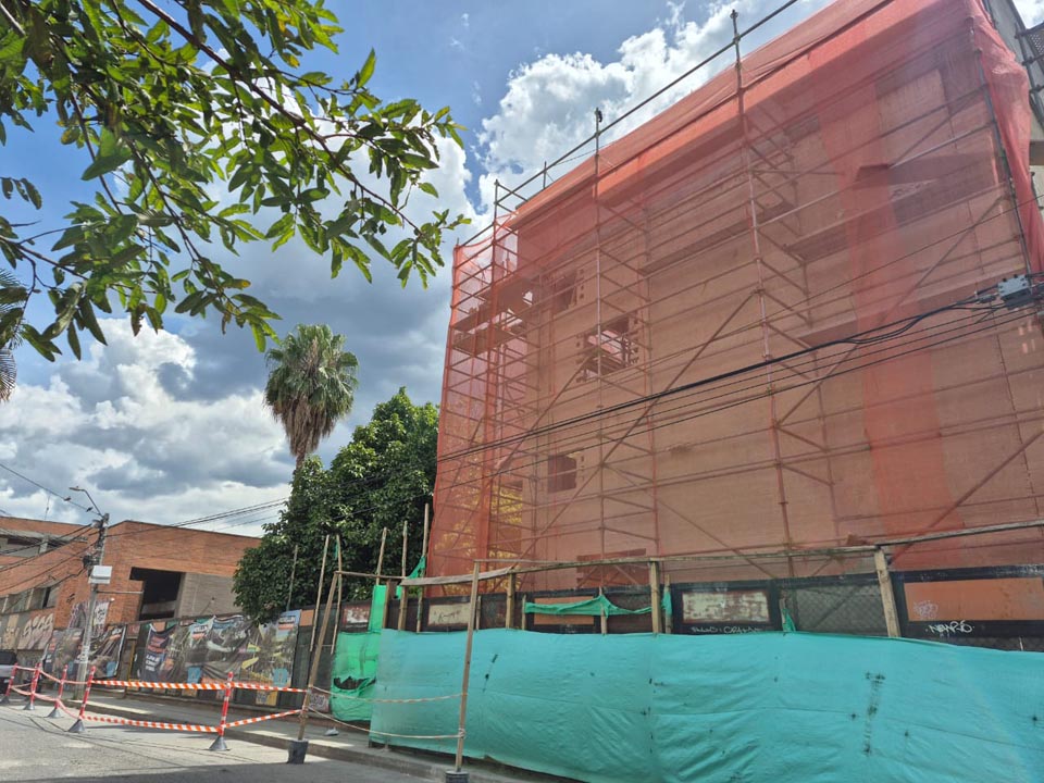 Imagen ampliación de la Institución Educativa Federico Ozanam de Medellín FACHADA