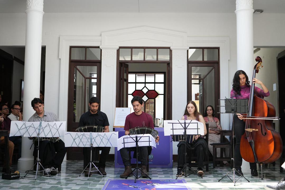 Imagen bailarina de 93 años que ha enaltecido el Festival Internacional de Tango de Medellín MUSICOS - 93 años