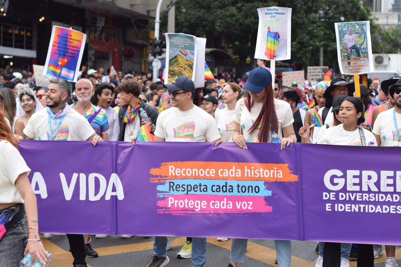 Imagen marcha por el orgullo y la diversidad en Medellín (3)