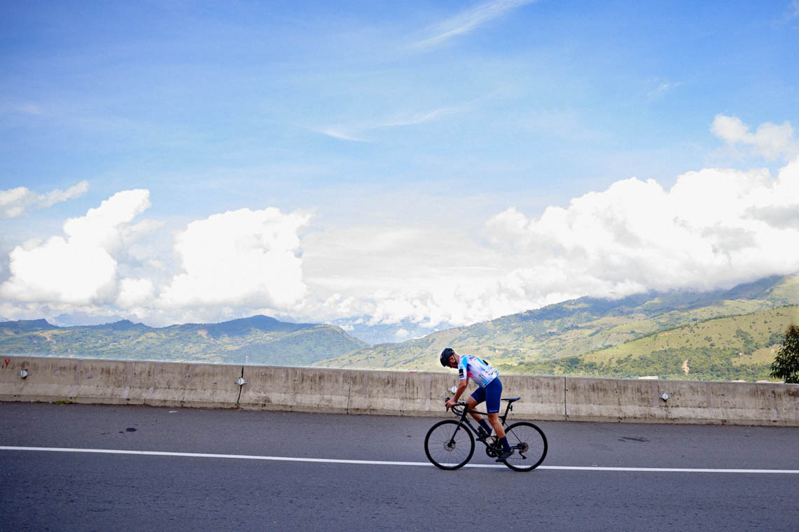 Imagen panorámica de ciclista