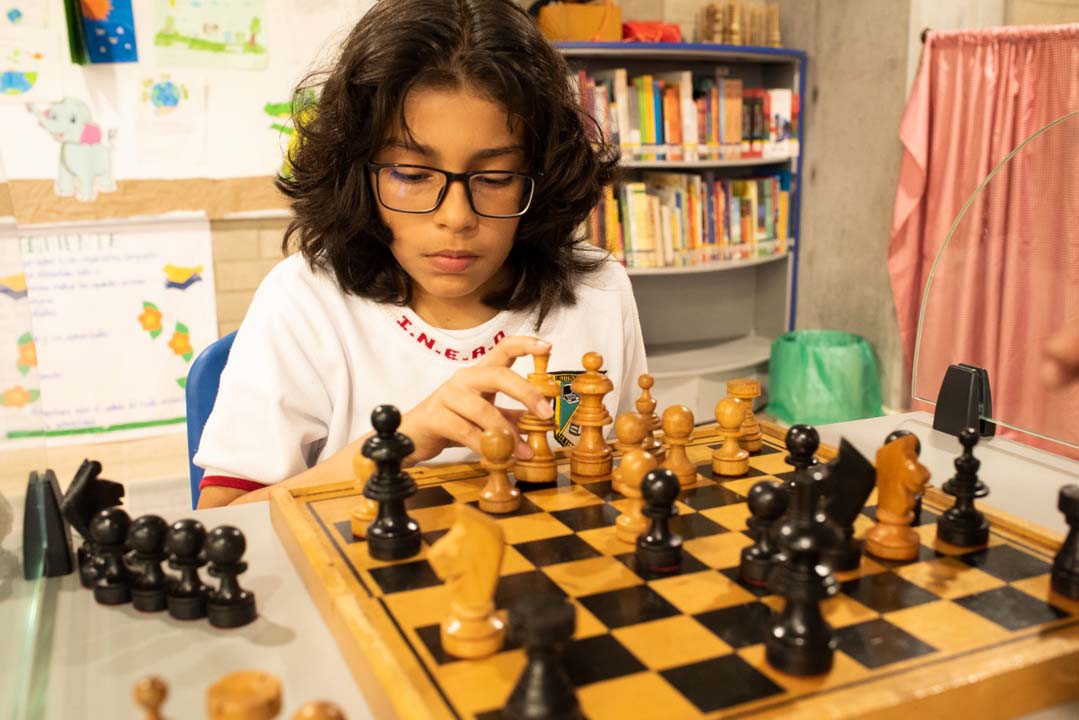 Imagen receso escolar Medellín (1)