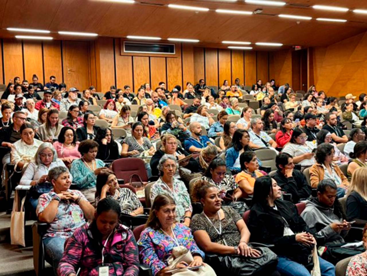 Actores turísticos comunitarios durante la jornada académica del Encuentro de Turismo Comunitario 2026. Encuentro de Turismo Comunitario