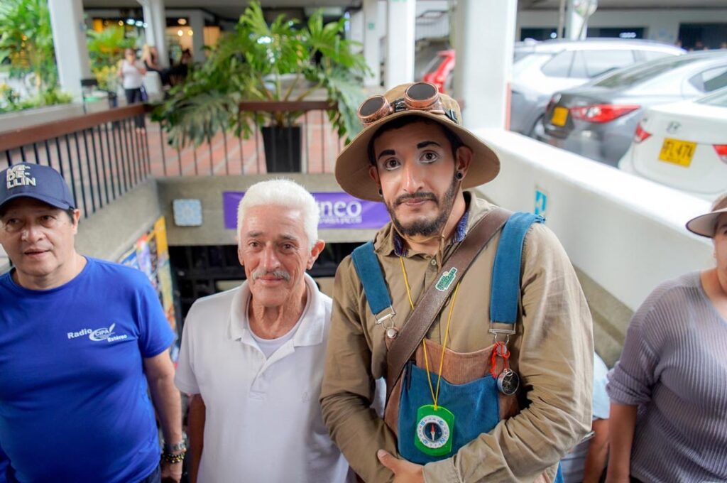 guía de Coolturízate que invita a redescubrir el Centro de Medellín foto 6