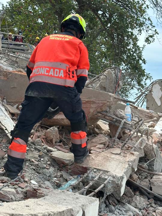 Bomberos Medellín en Venezuela (2)