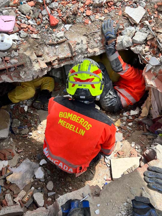 Bomberos Medellín en Venezuela (22)