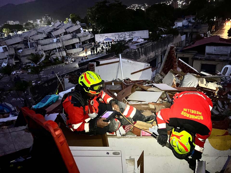 Bomberos Medellín en Venezuela (25)