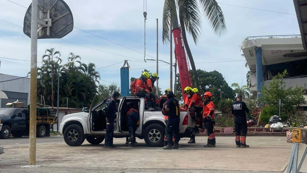 Bomberos Medellín en Venezuela (36)
