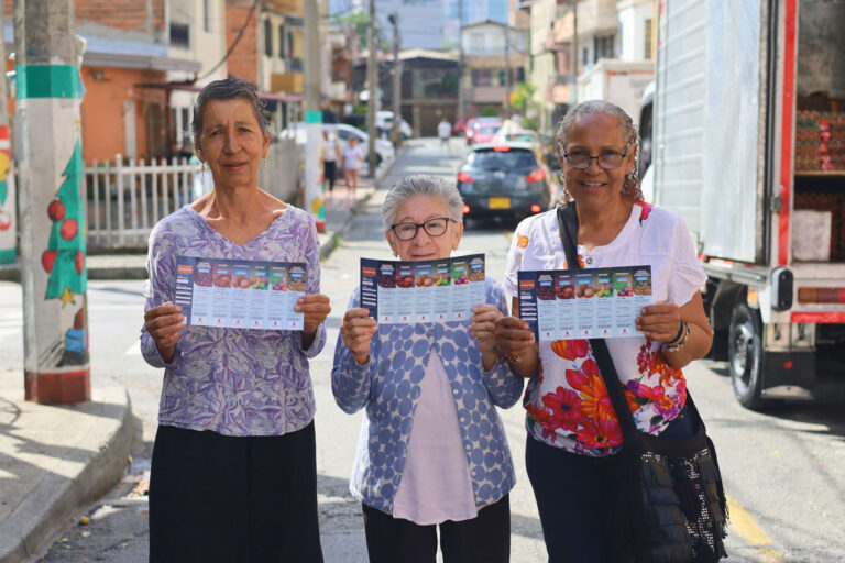Imagen Alianza Medellín Cero Hambre avanza la entrega del Bono Alimentario (6)