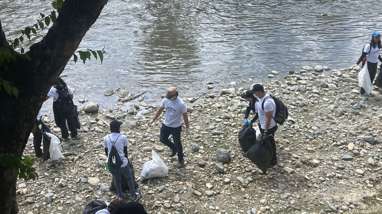 Imagen ciudadanos aportaron a recuperar el río Medellín (9)
