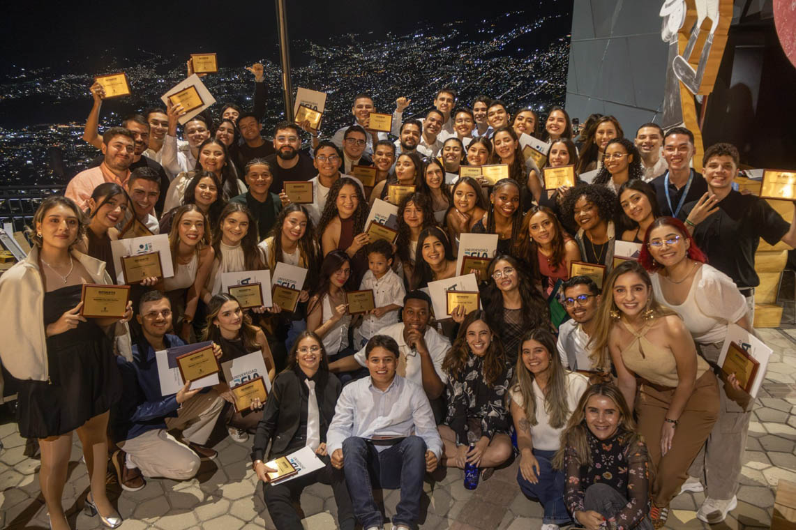 Imagen de jóvenes que participan en el programa Referentes