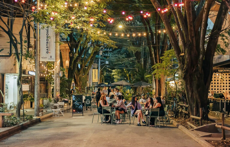 Imagen de zona de restaurante