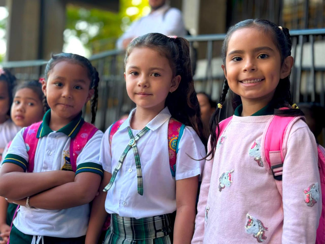Estudiantes regresan a las aulas para iniciar el segundo semestre académico Imagen estudiantes regresan a las aulas para iniciar el segundo semestre académico (5)