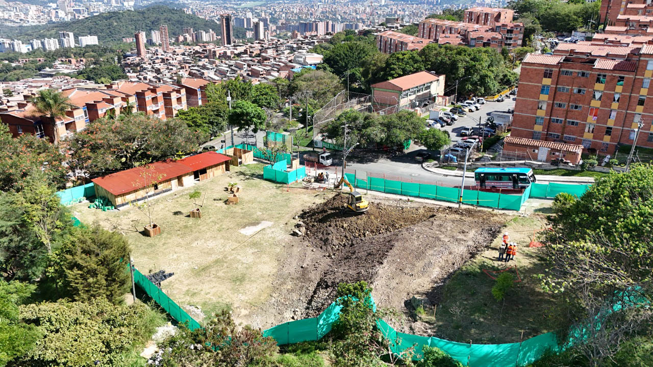 Imagen panorámica de obra en construcción
